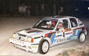 Antonio Zanini-Josep Autet (Peugeot 205 Turbo 16, grupo B). Costa Blanca RACE Rally 1985 (Foto: Joan Aymamí)